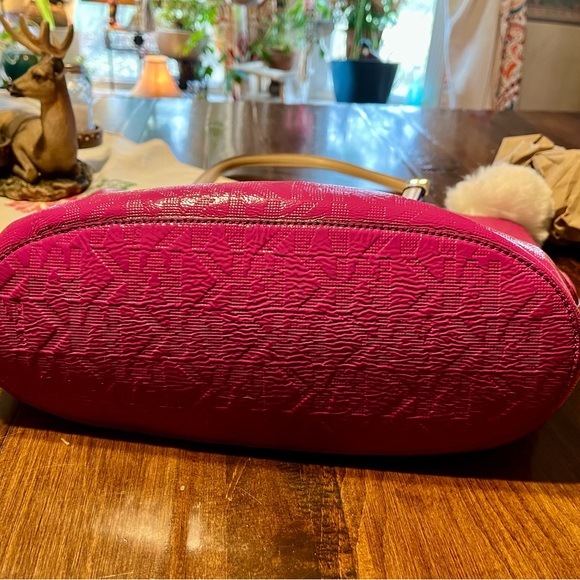 Michael kors Pink Tote Bag with White Pom Pom - Picture 12 of 13